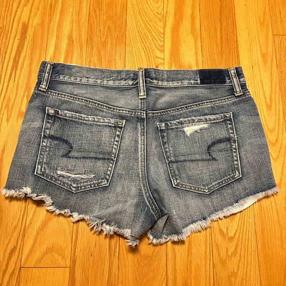 Destroy Wash American Eagle Denim Hi-Rise Shorts - Picture 4 of 4